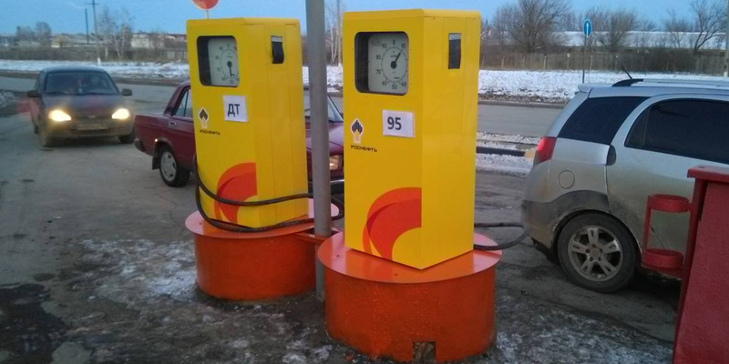 Колонки АЗС Роснефть
